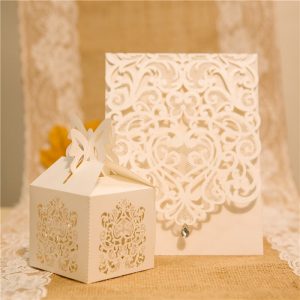 DIYBON406 white lasercut bonbonniere box with invitation